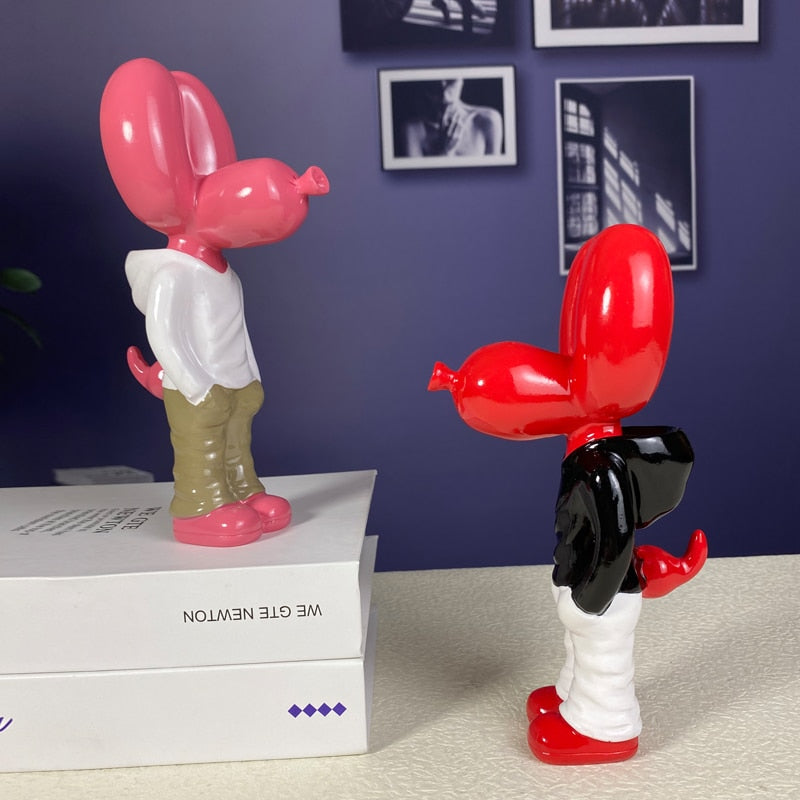 Balloon Dog Statue